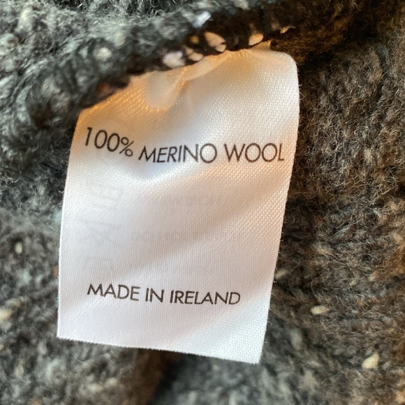 Ireland’s Eye Merino Wool Poncho VGUC - Picture 5 of 6